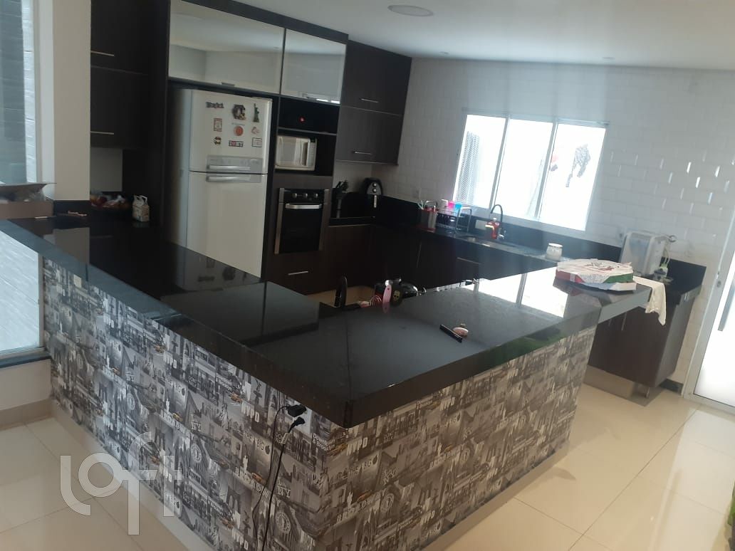Casa à venda com 3 quartos, 310m² - Foto 14