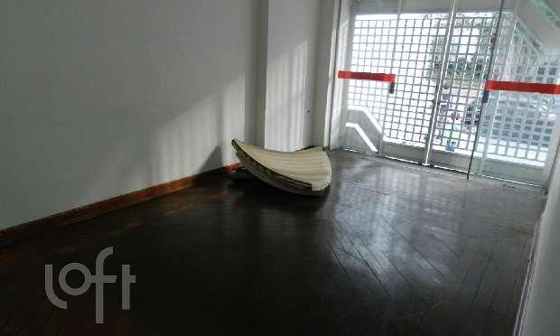 Casa à venda com 8 quartos, 250m² - Foto 2