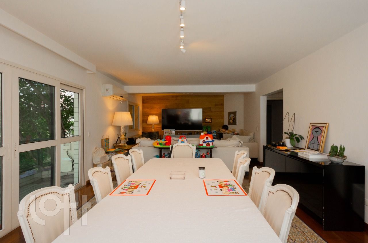 Apartamento, 4 quartos, 168 m² - Foto 2