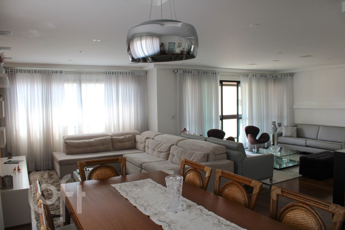 Apartamento à venda com 4 quartos, 234m² - Foto 4