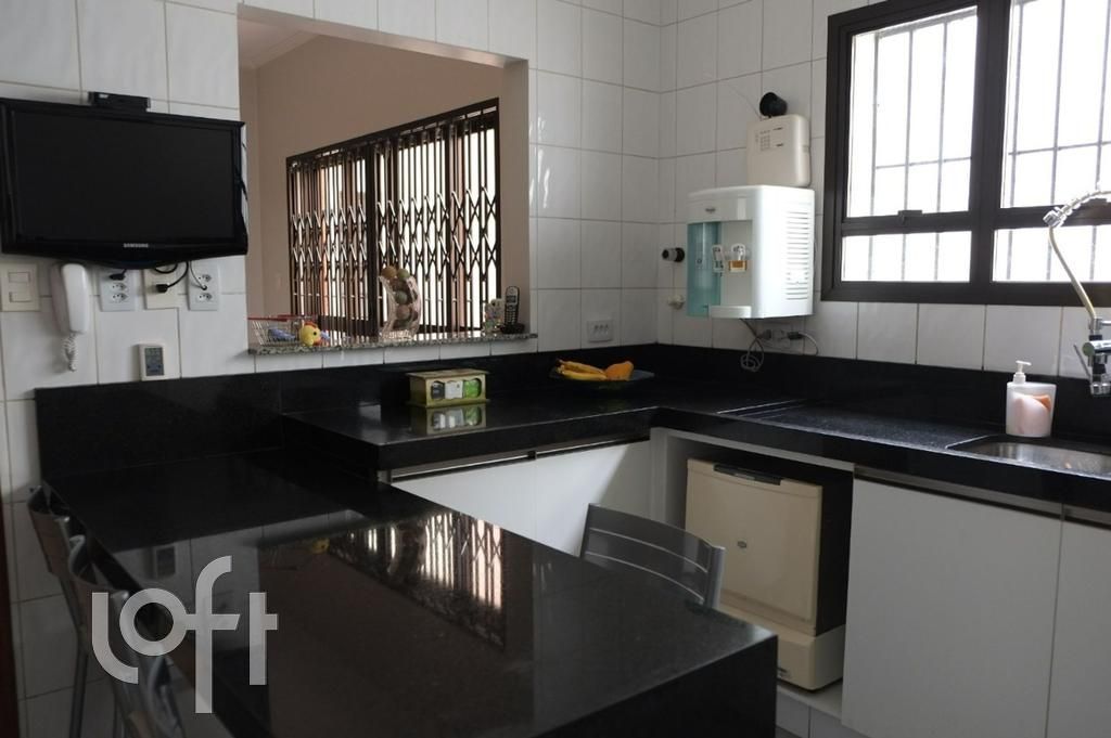 Casa à venda com 3 quartos, 210m² - Foto 5