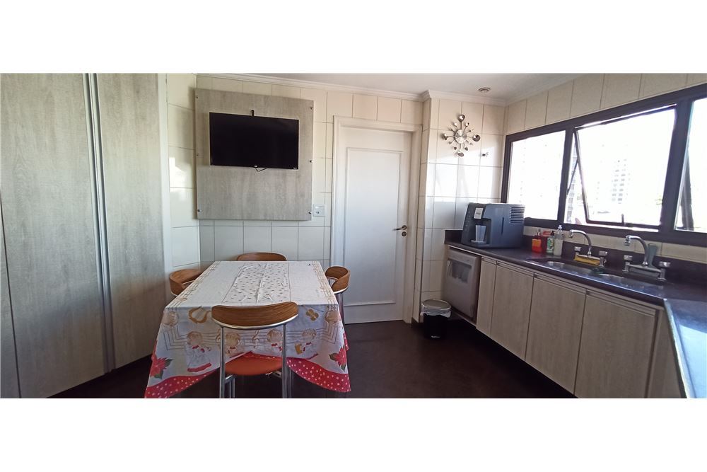 Apartamento à venda com 3 quartos, 165m² - Foto 28