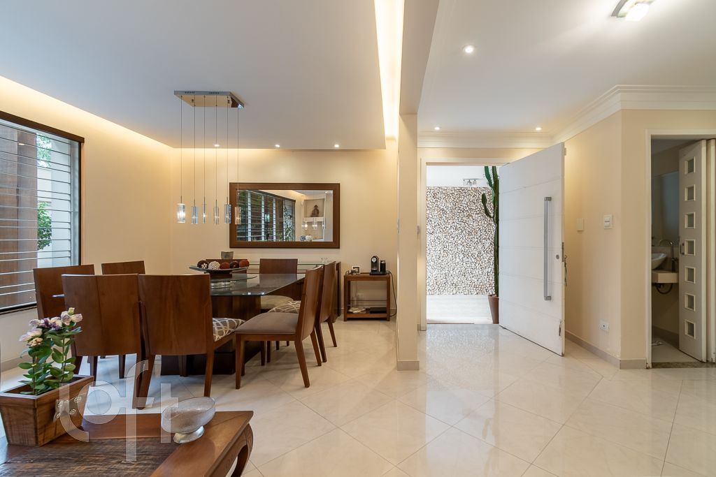 Casa, 4 quartos, 250 m² - Foto 16