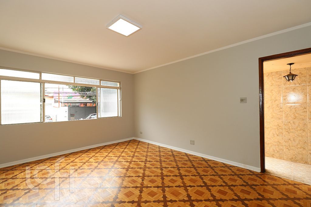 Casa à venda com 3 quartos, 198m² - Foto 4