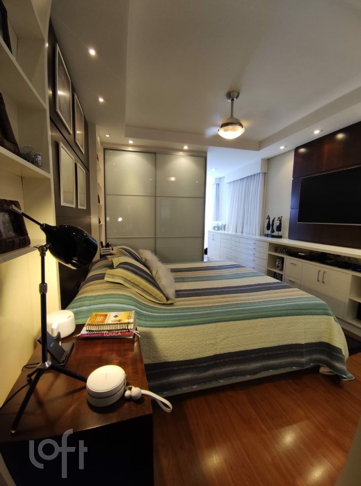 Casa à venda com 3 quartos, 210m² - Foto 35