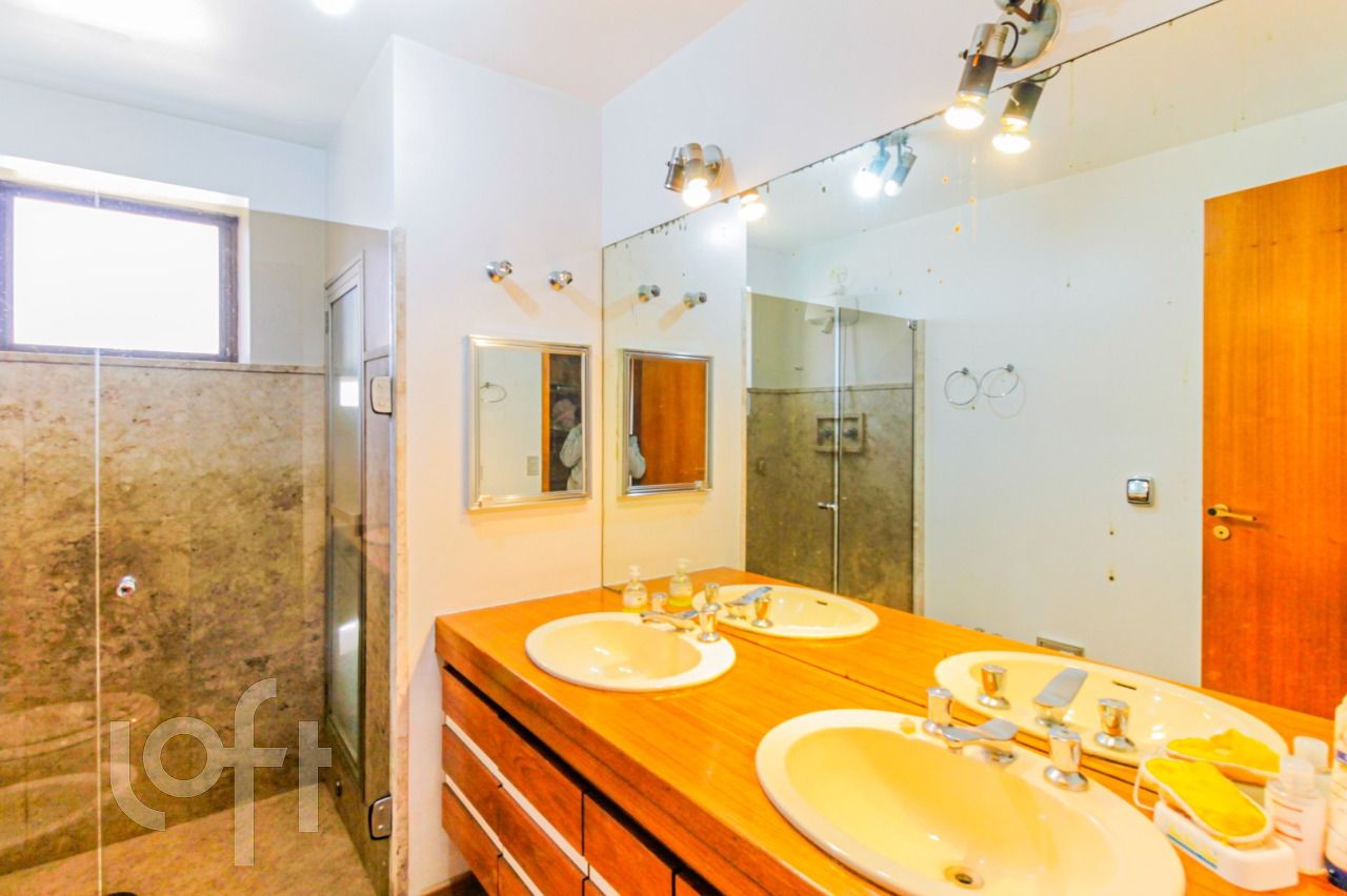 Apartamento à venda com 3 quartos, 188m² - Foto 34
