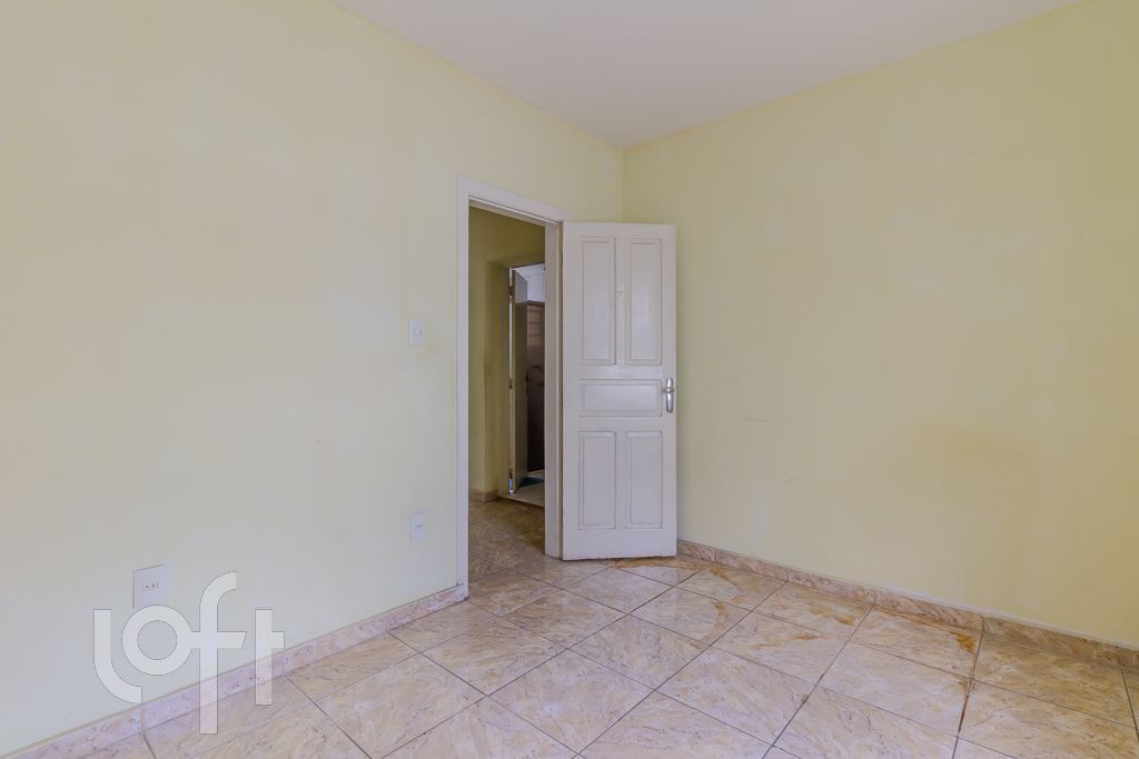 Casa à venda com 2 quartos, 64m² - Foto 9