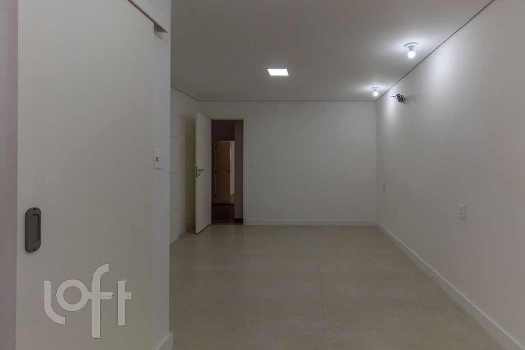 Casa à venda com 3 quartos, 210m² - Foto 33