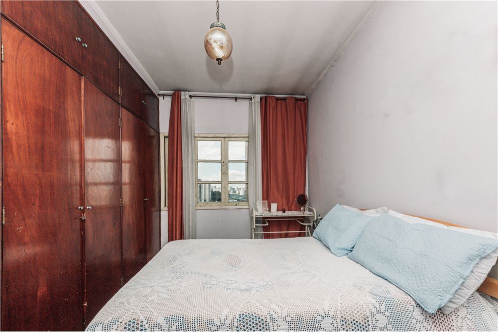 Casa à venda com 5 quartos, 215m² - Foto 26