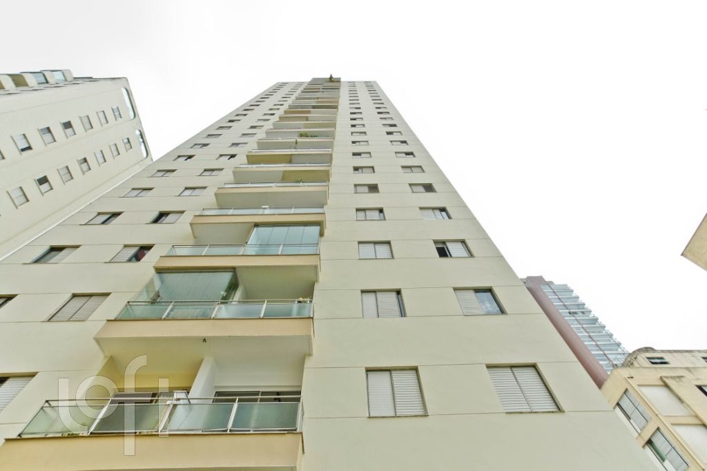 Apartamento à venda com 3 quartos, 70m² - Foto 23