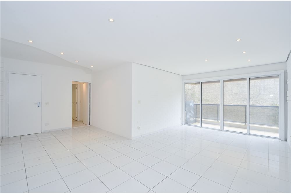 Apartamento à venda com 3 quartos, 129m² - Foto 1