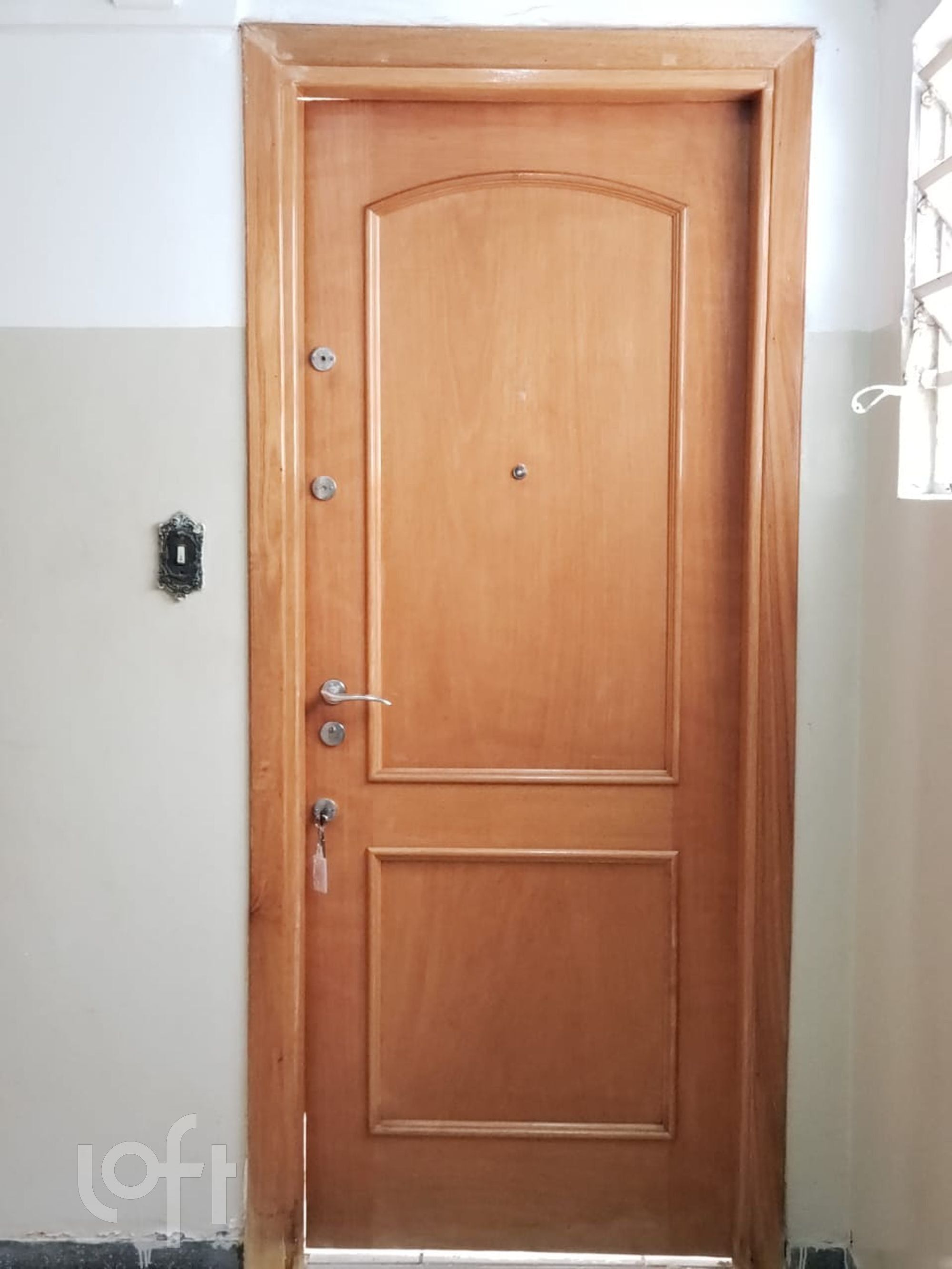 Apartamento à venda com 1 quarto, 78m² - Foto 2