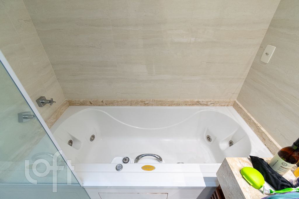 Casa à venda com 4 quartos, 332m² - Foto 40