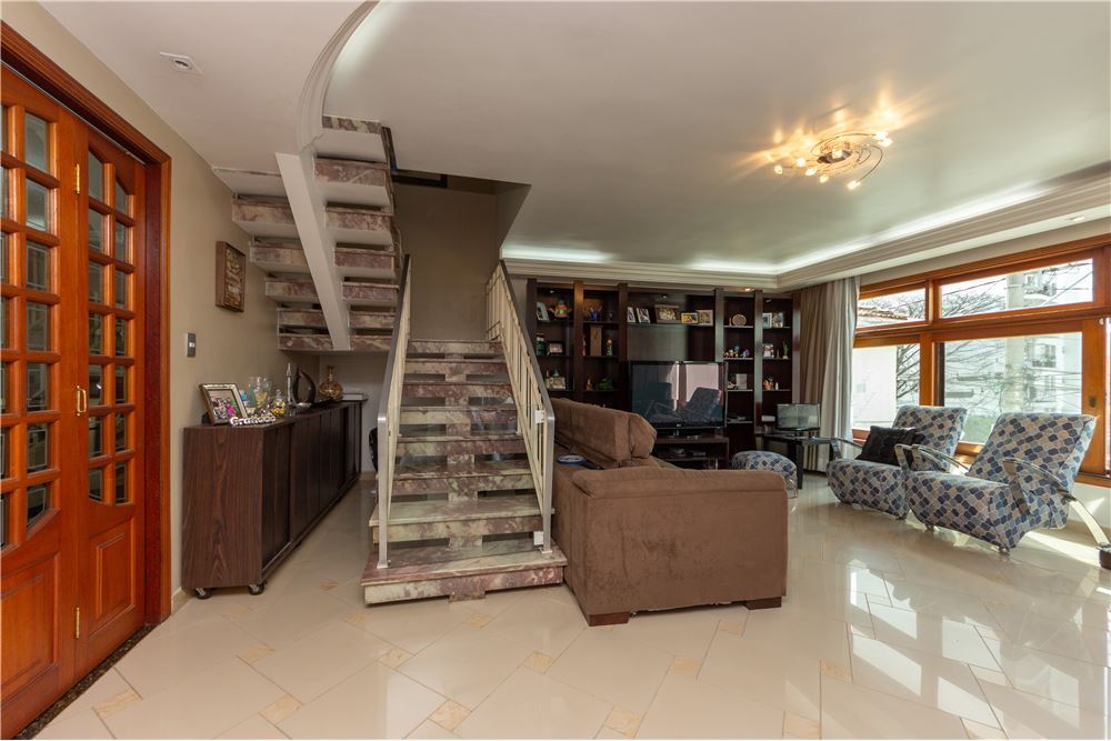 Casa à venda com 3 quartos, 380m² - Foto 9