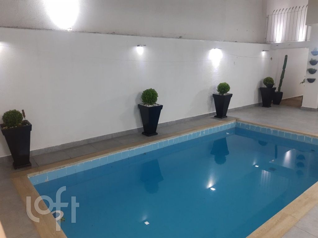 Casa à venda com 3 quartos, 210m² - Foto 8