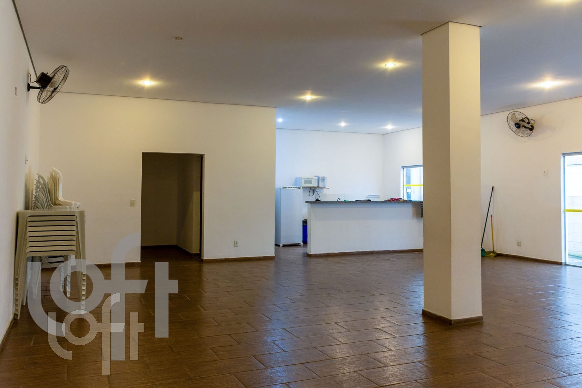 Apartamento à venda com 2 quartos, 112m² - Foto 2