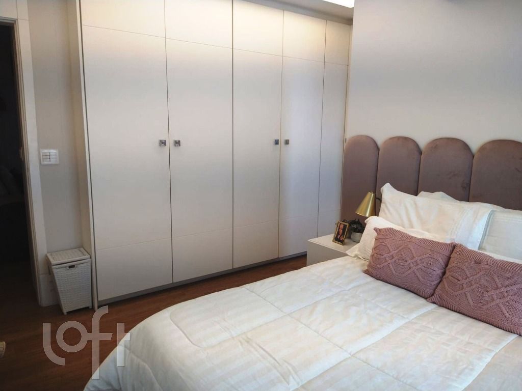 Apartamento à venda com 4 quartos, 234m² - Foto 28