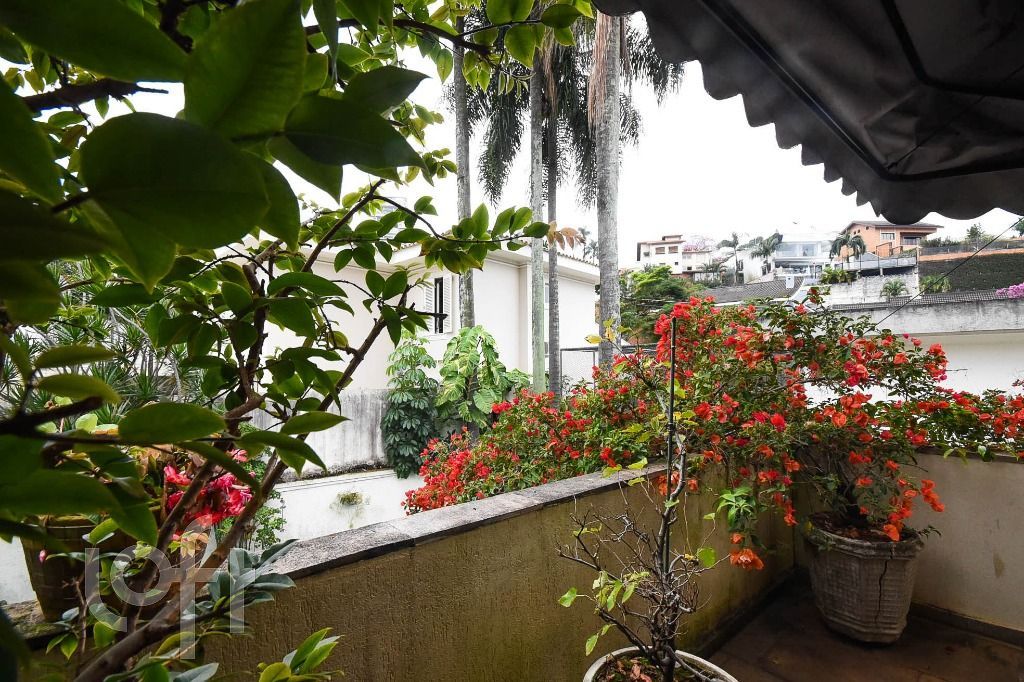 Casa à venda com 4 quartos, 426m² - Foto 22