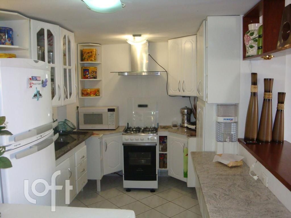 Apartamento à venda com 2 quartos, 63m² - Foto 9
