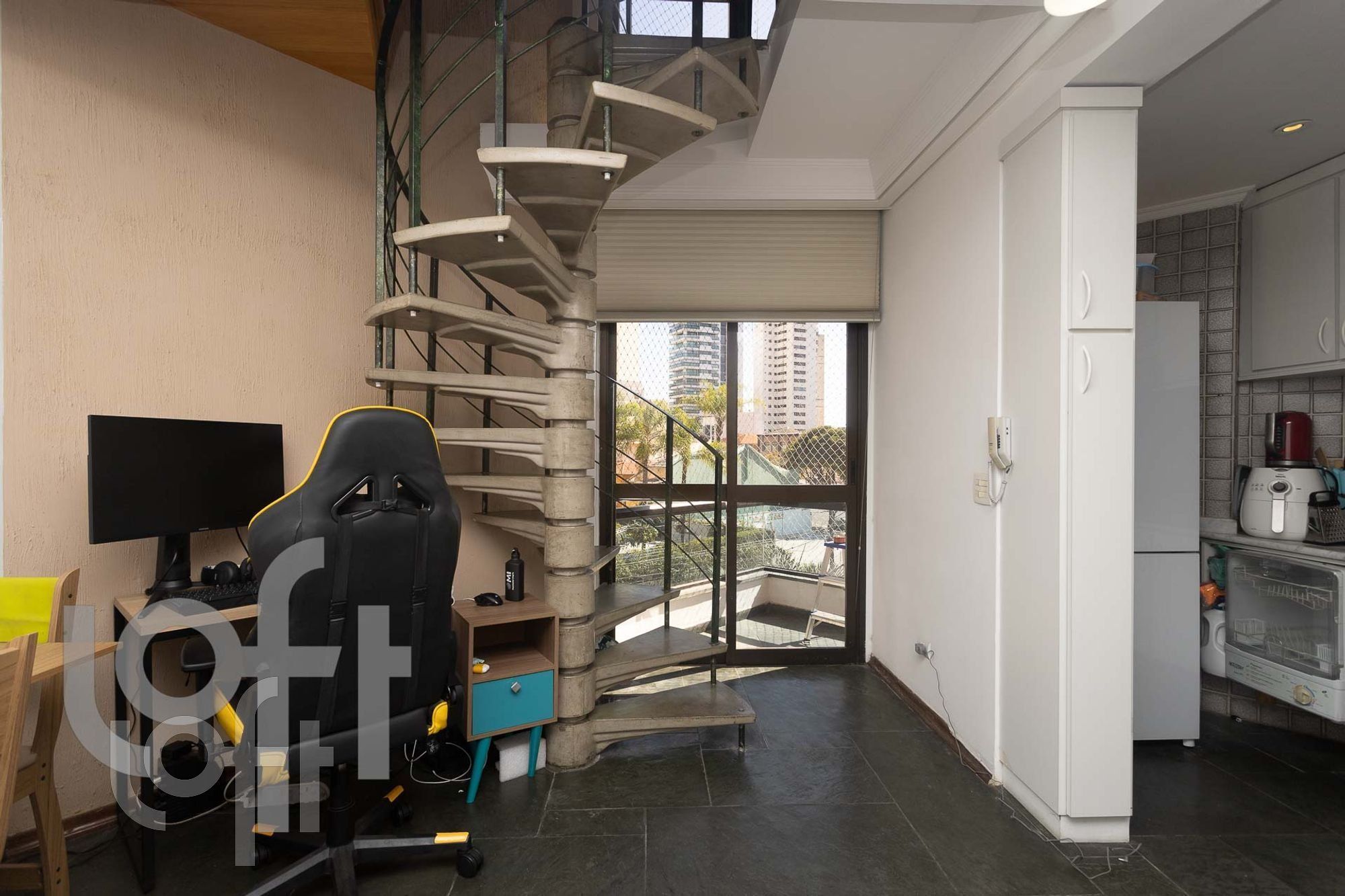 Apartamento à venda com 1 quarto, 58m² - Foto 1