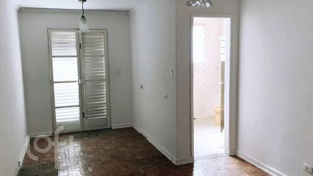 Casa à venda com 5 quartos, 138m² - Foto 3