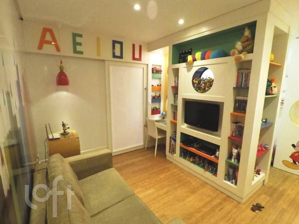Apartamento à venda com 4 quartos, 234m² - Foto 19