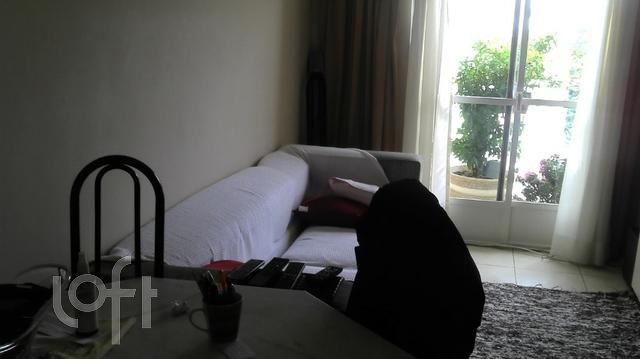 Apartamento à venda com 2 quartos, 58m² - Foto 1