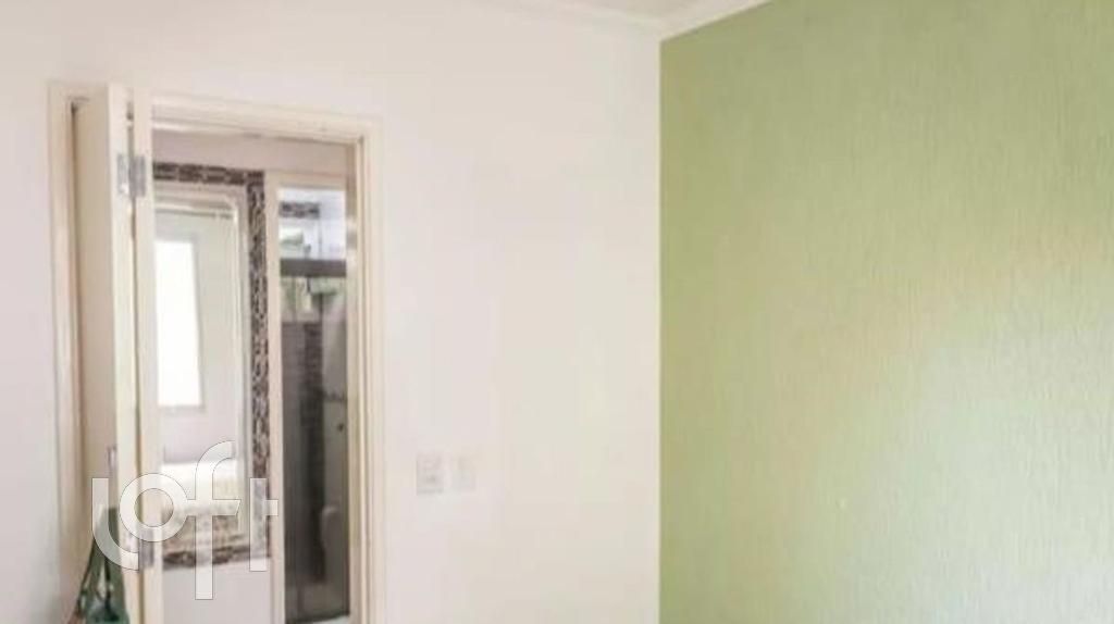 Apartamento à venda com 2 quartos, 57m² - Foto 1