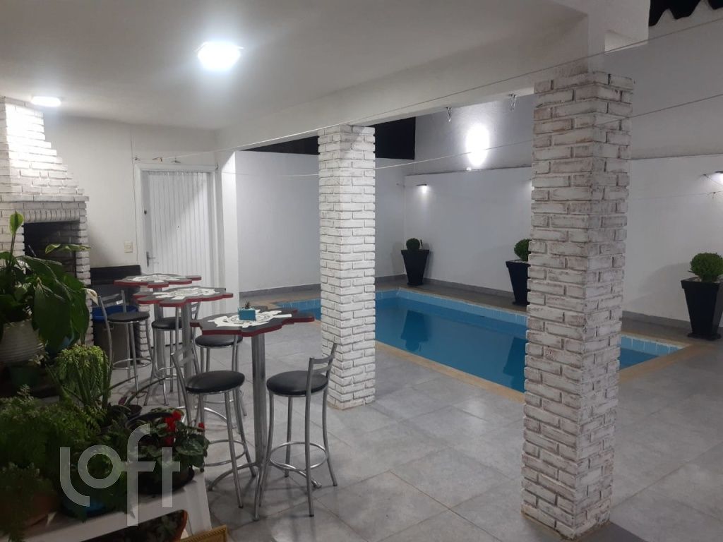 Casa à venda com 3 quartos, 210m² - Foto 5