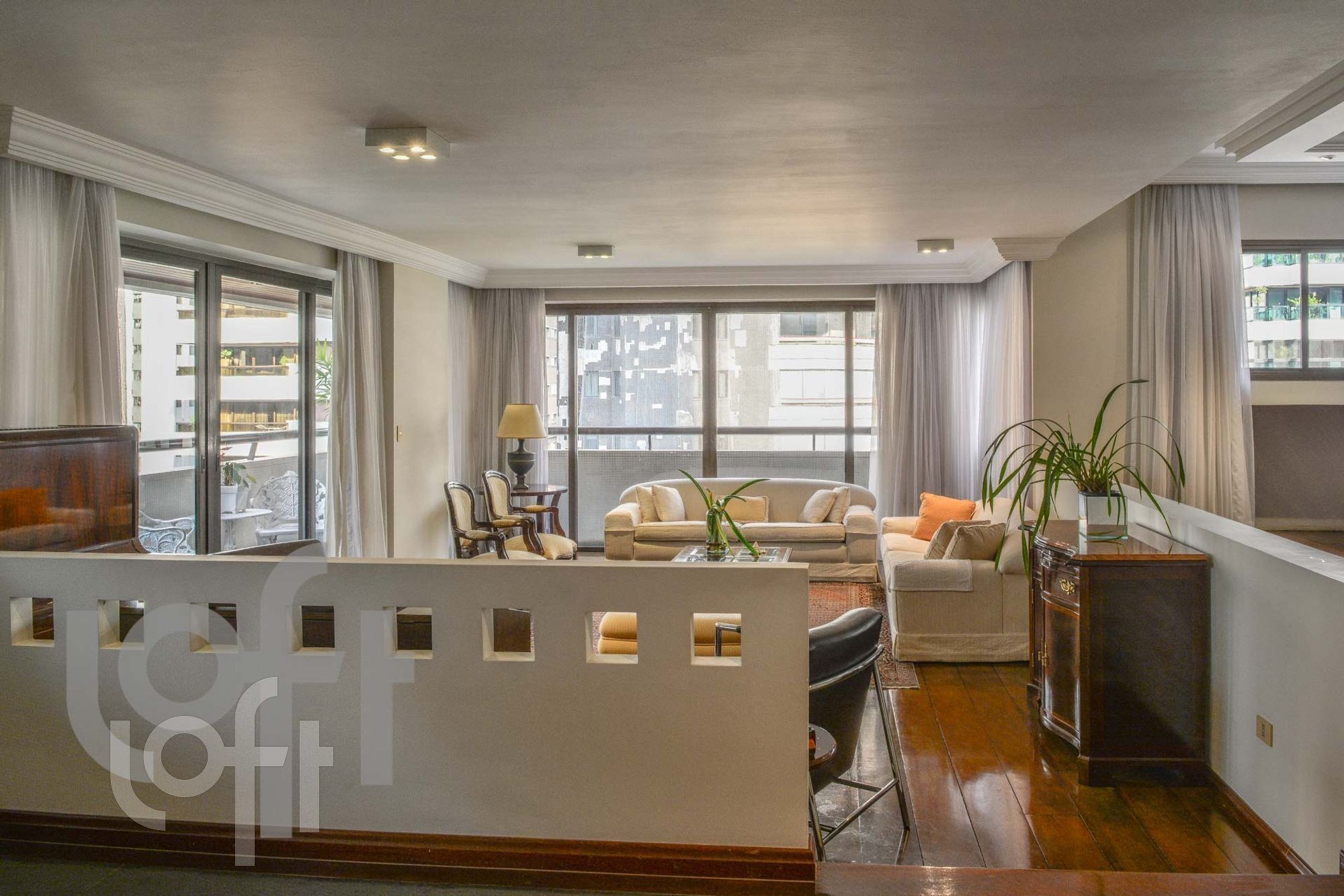 Apartamento à venda com 3 quartos, 285m² - Foto 1