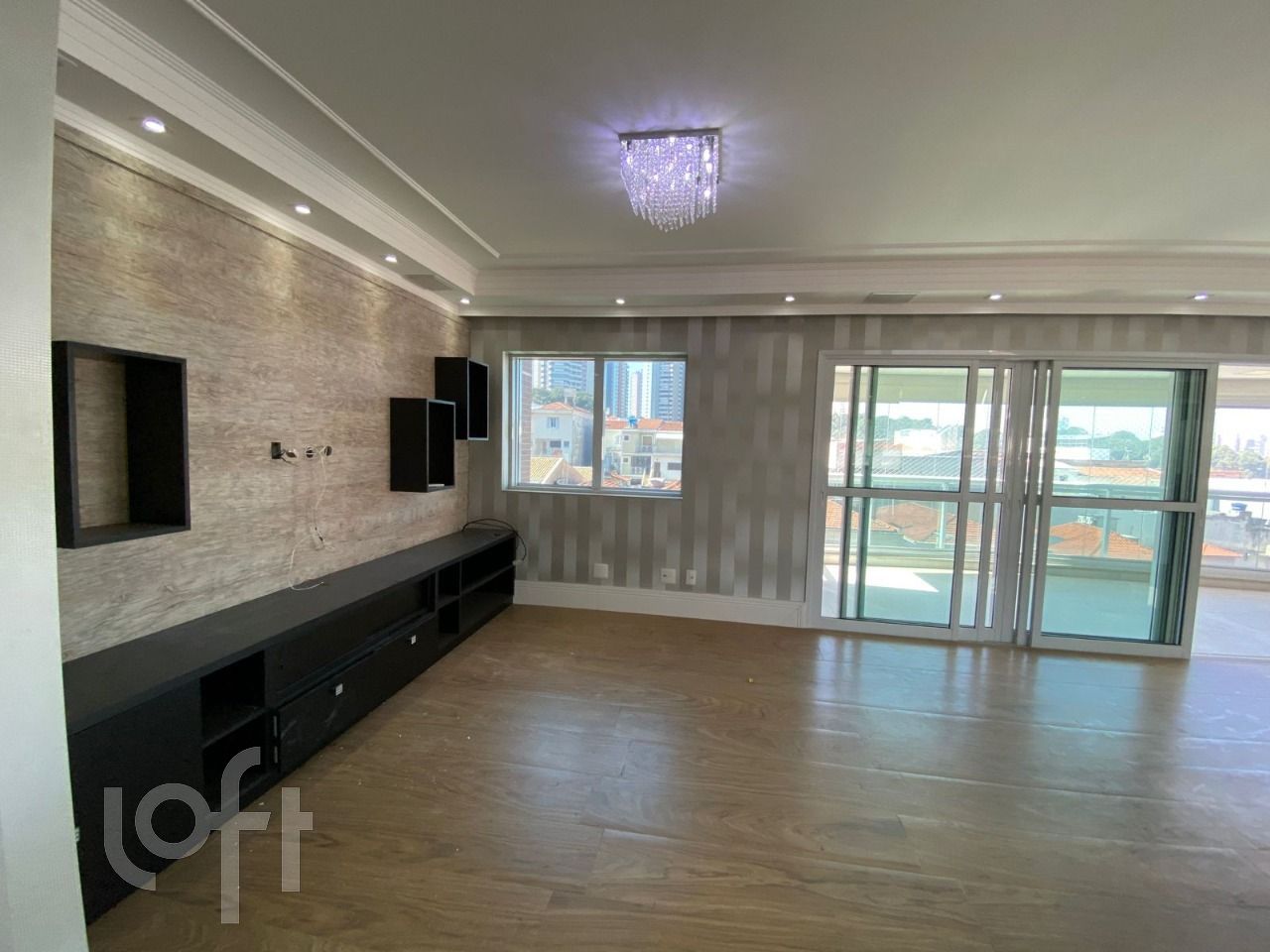 Apartamento à venda com 3 quartos, 180m² - Foto 3