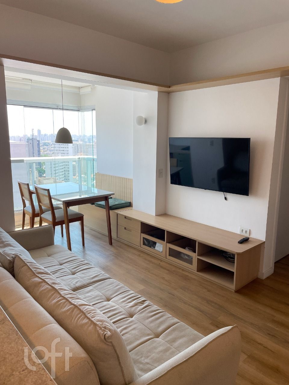Apartamento à venda com 2 quartos, 65m² - Foto 1