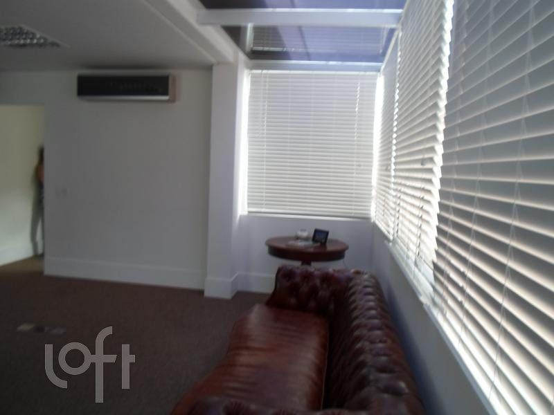 Casa à venda com 2 quartos, 240m² - Foto 23