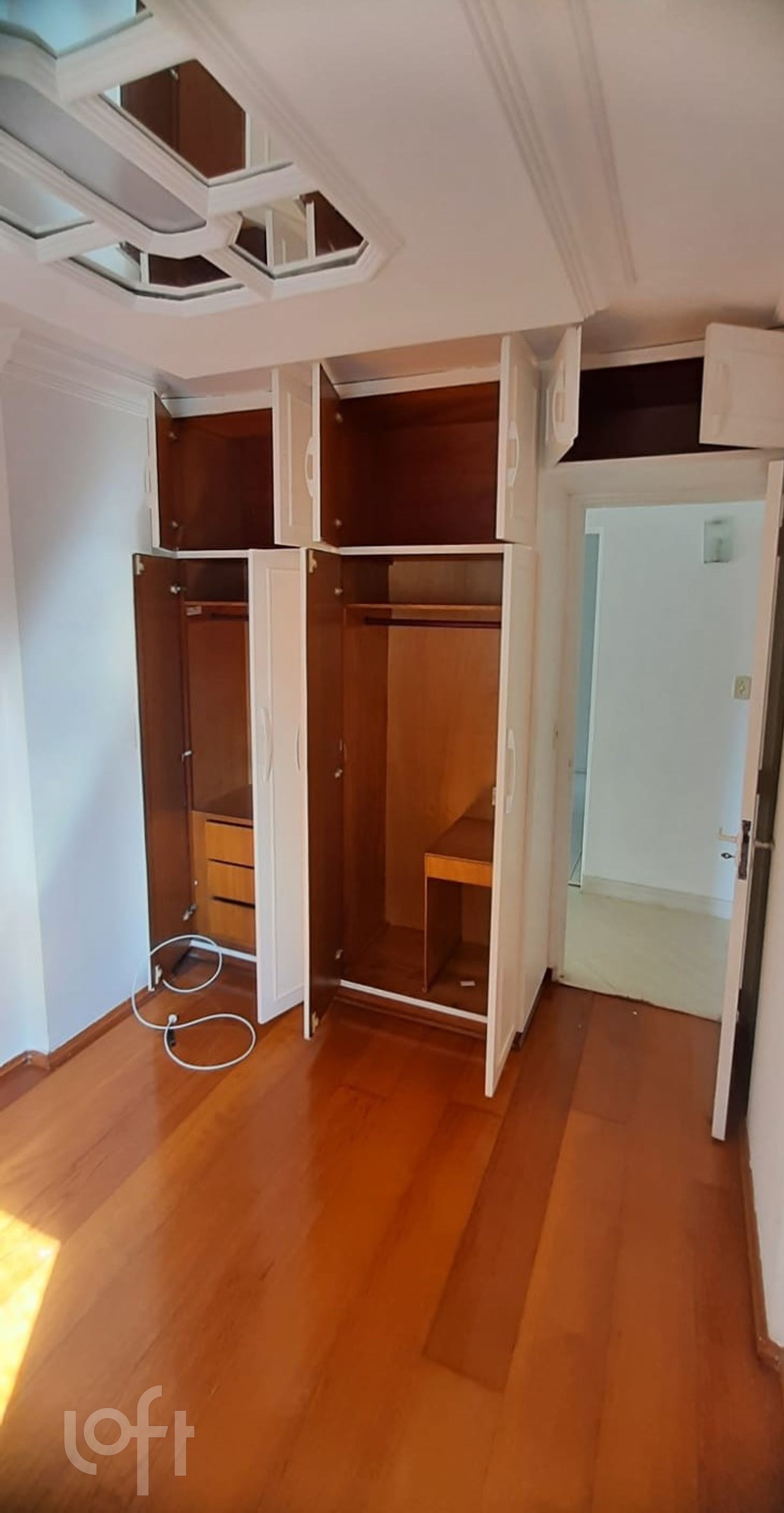 Apartamento à venda com 2 quartos, 67m² - Foto 5