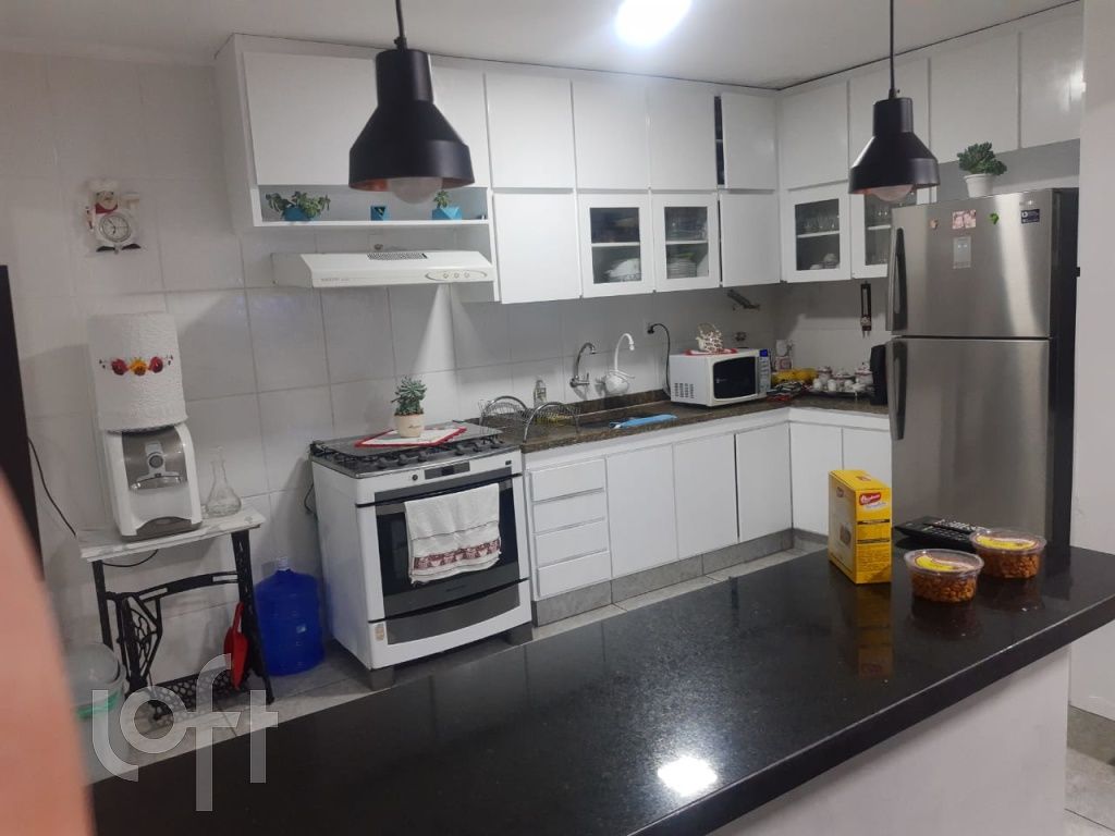 Casa à venda com 3 quartos, 210m² - Foto 9