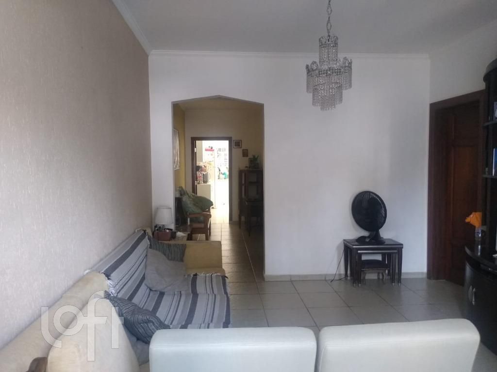 Casa à venda com 3 quartos, 150m² - Foto 1
