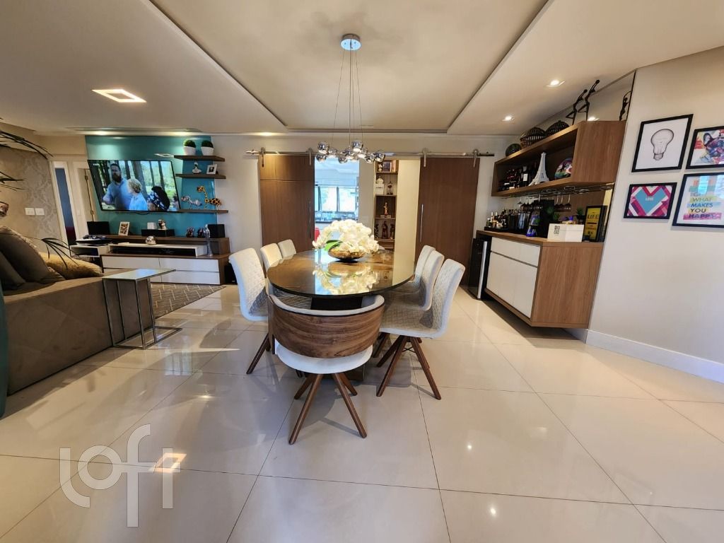 Apartamento, 3 quartos, 162 m² - Foto 2