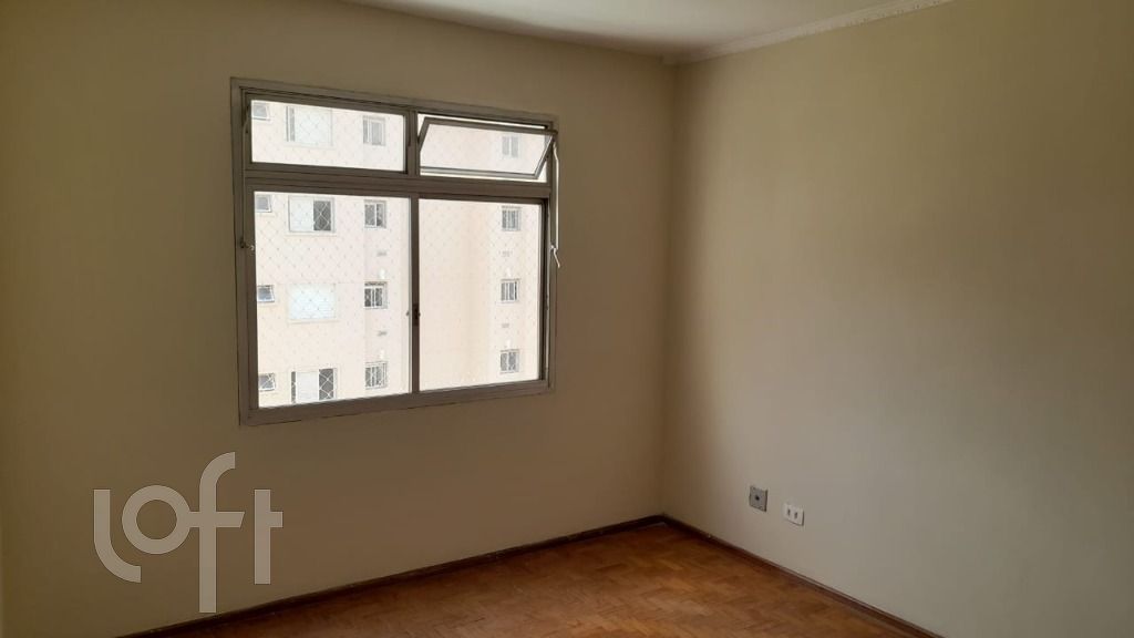 Apartamento à venda com 3 quartos, 76m² - Foto 2