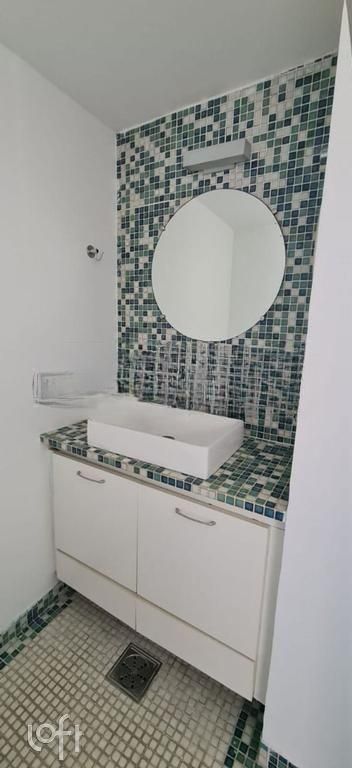 Apartamento à venda com 2 quartos, 70m² - Foto 17