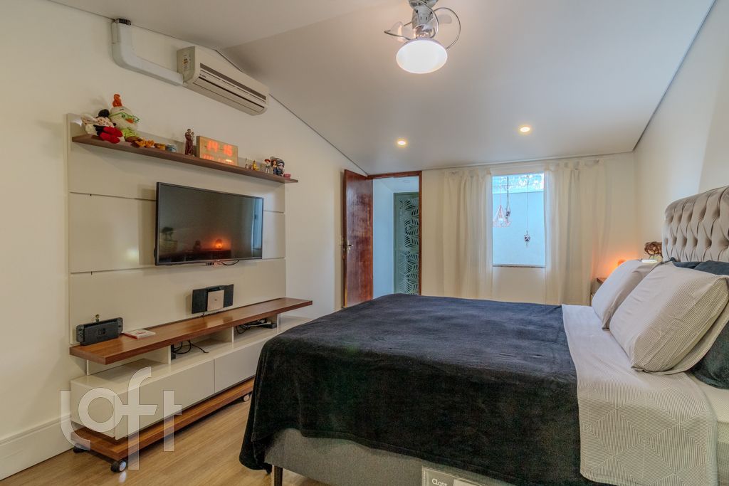 Casa à venda com 4 quartos, 219m² - Foto 28