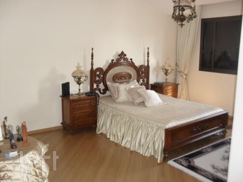 Apartamento à venda com 3 quartos, 280m² - Foto 3