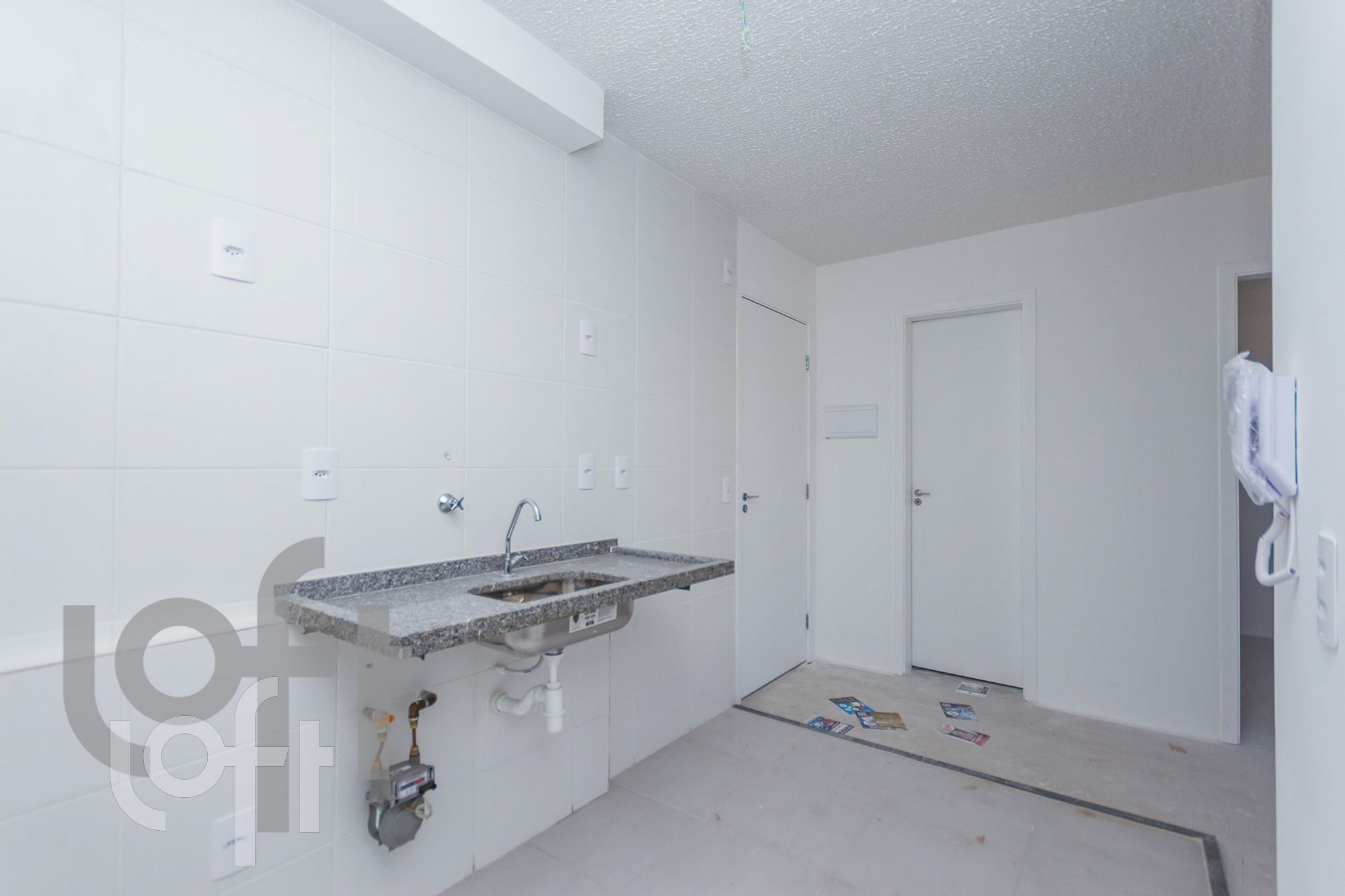 Apartamento à venda com 2 quartos, 40m² - Foto 22