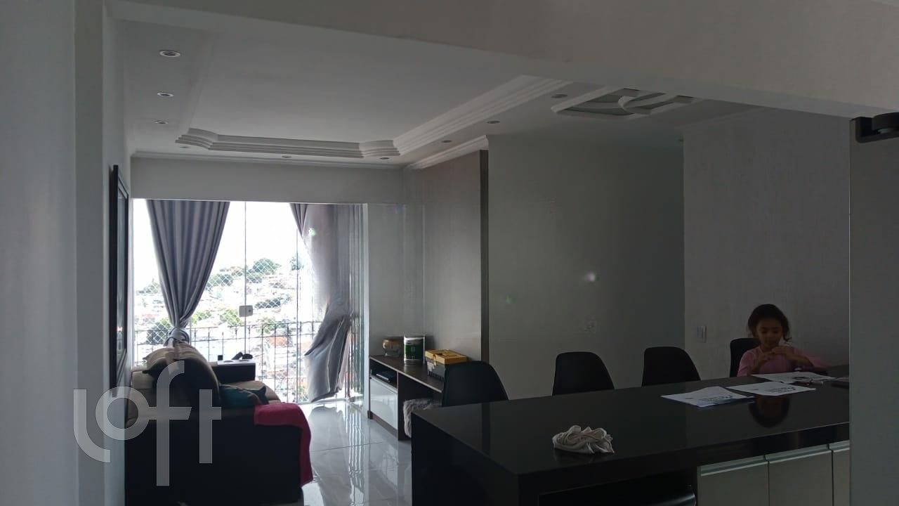 Apartamento à venda com 2 quartos, 60m² - Foto 1