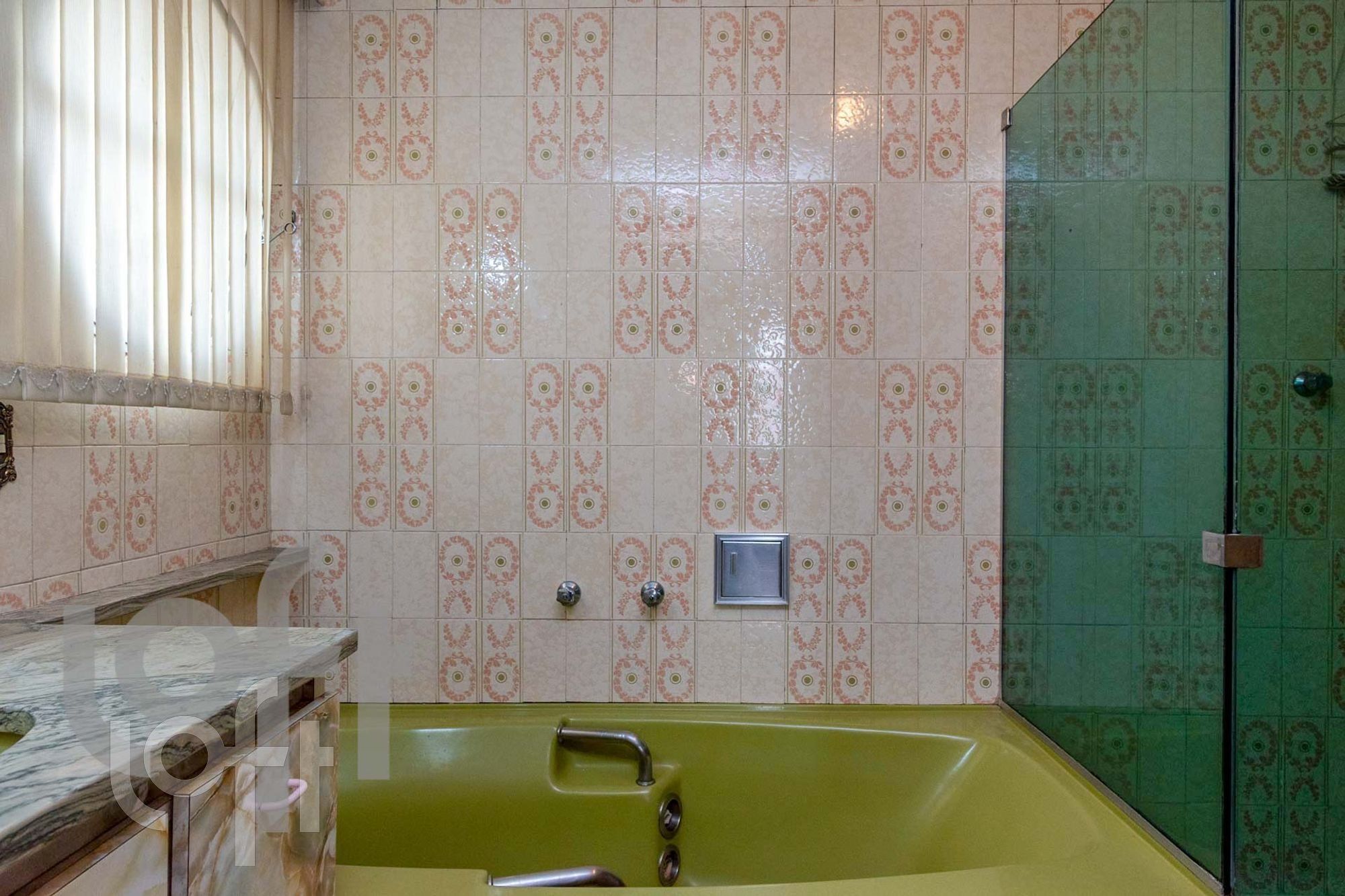 Apartamento à venda com 3 quartos, 225m² - Foto 56