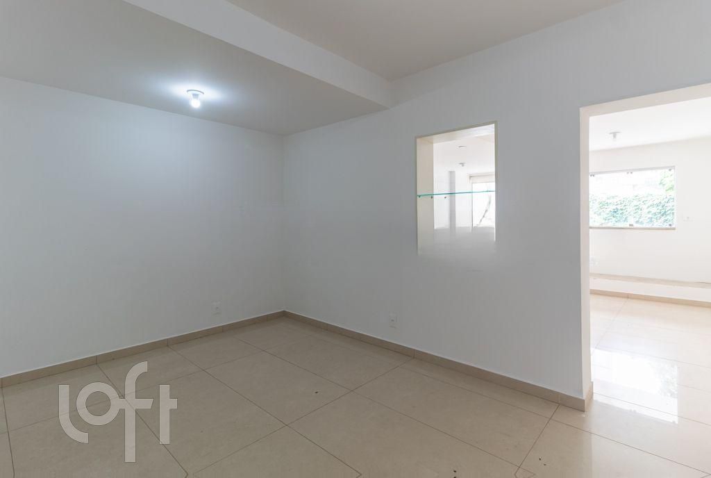 Casa à venda com 3 quartos, 210m² - Foto 11