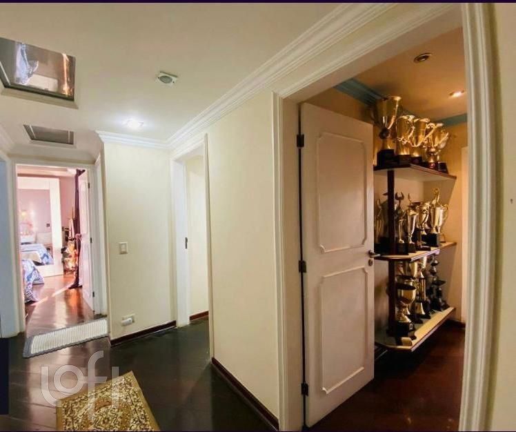 Apartamento à venda com 4 quartos, 165m² - Foto 3