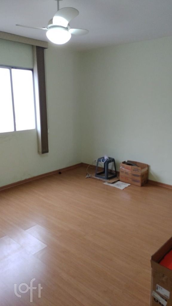 Apartamento à venda com 2 quartos, 65m² - Foto 4