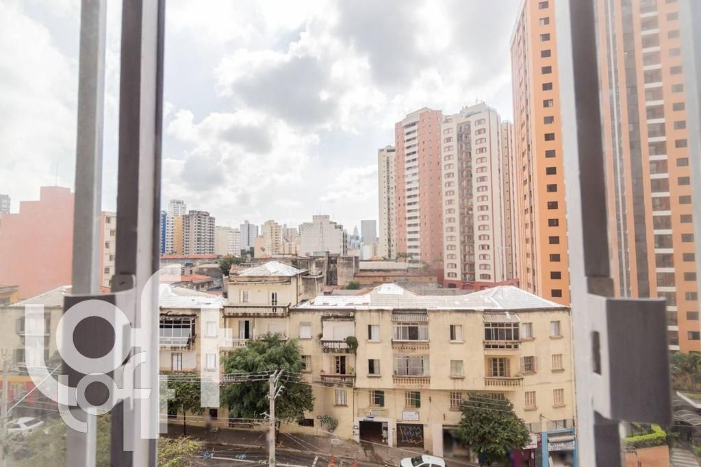 Apartamento à venda com 1 quarto, 35m² - Foto 18