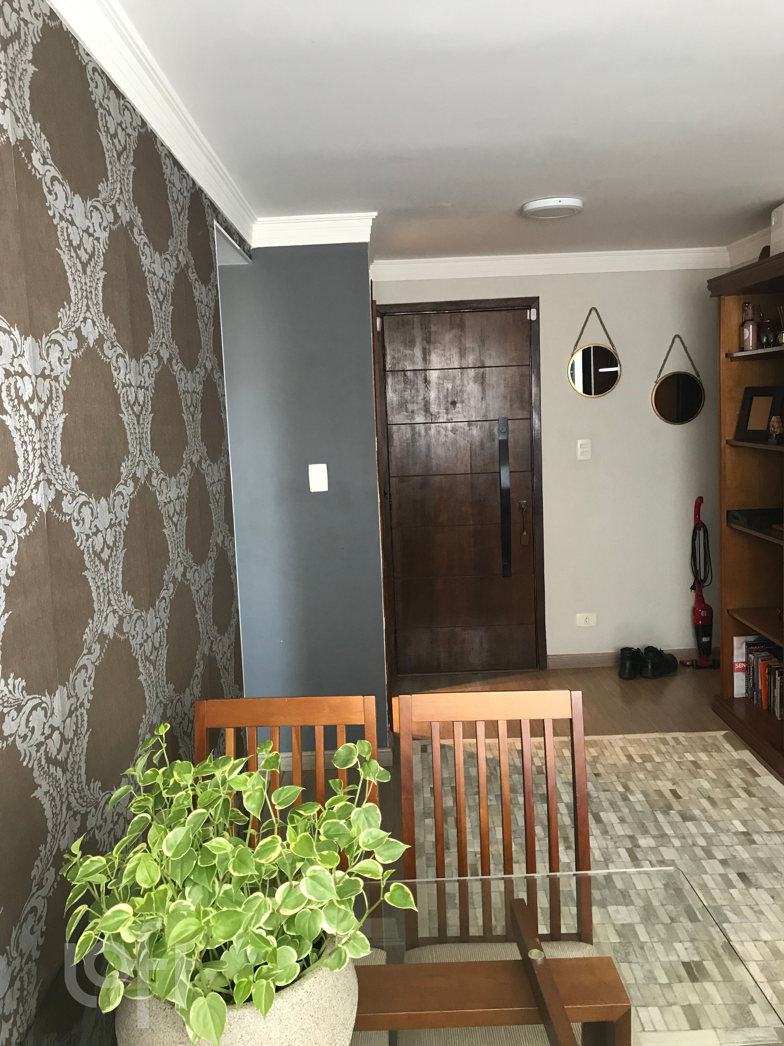 Apartamento à venda com 2 quartos, 40m² - Foto 5