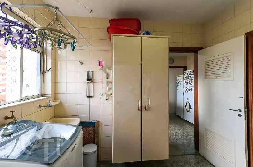 Apartamento à venda com 4 quartos, 190m² - Foto 12